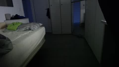 Walter Fischer online show from October 2025 05:27:02 AM