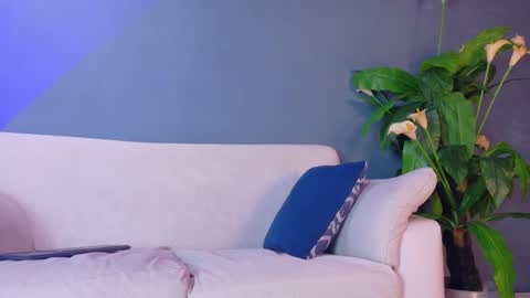 Xavier online show from October 2025 01:27:02 AM