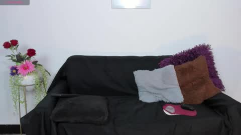 fresitalove01 online show from March 2026 12:38:02 PM