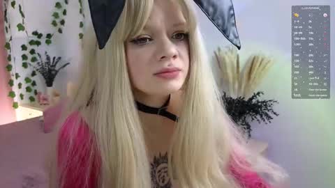 Freya online show from November 2025 10:21:02 PM