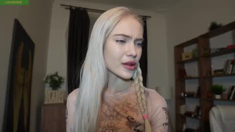 Freya online show from April 2026 07:30:02 PM