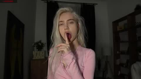 Freya online show from April 2026 07:39:02 PM