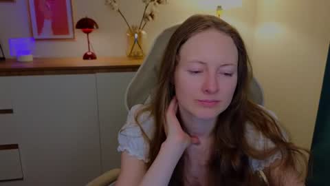 Freya online show from December 2024 03:45:02 PM