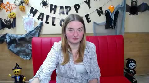 FreyaDak online show from November 2025 06:09:02 PM