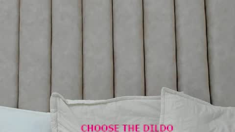 FREYA online show from November 2025 06:52:01 PM