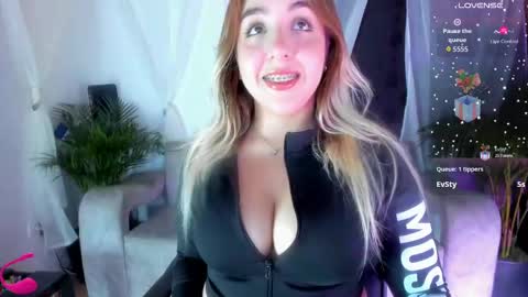 aura online show from September 2025 04:14:01 AM