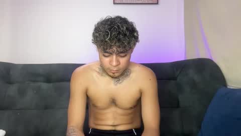 freyva_ online show from March 2026 05:11:01 AM