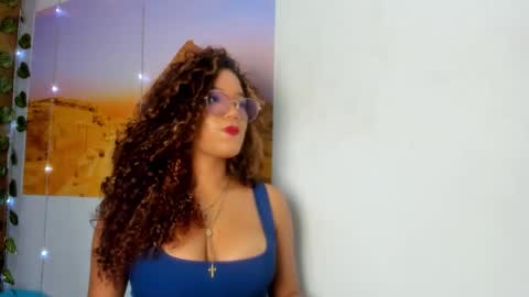 Frezzita online show from September 2025 07:38:01 PM