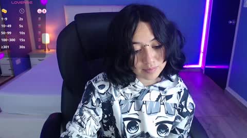 frida_lassi_ online show from December 2024 05:44:02 PM