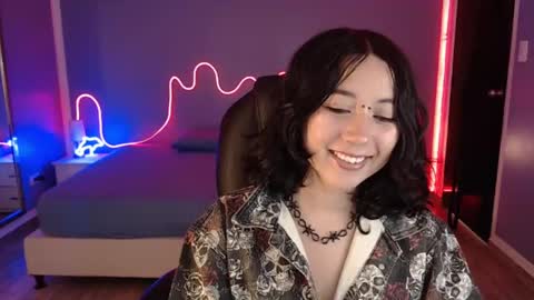 frida_lassi_ online show from February 2025 07:07:01 PM