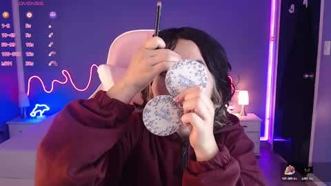 frida_lassi_ online show from March 2025 12:28:01 PM