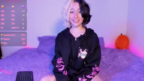 frida_lassi_ online show from September 2025 05:57:02 AM