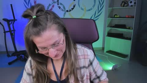 Frida Tander online show from January 2025 12:05:02 PM