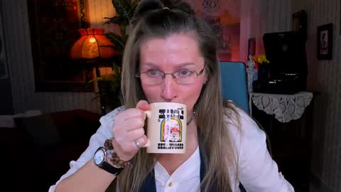 Frida Tander online show from February 2025 09:11:01 AM