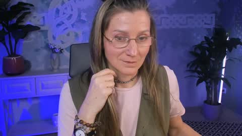 Frida Tander online show from February 2025 05:40:01 PM