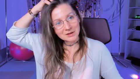 Frida Tander online show from February 2025 12:05:02 PM