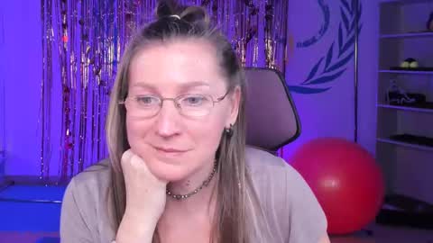 Frida Tander online show from February 2025 12:16:02 PM