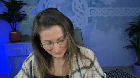 Frida Tander online show from March 2025 05:38:02 PM