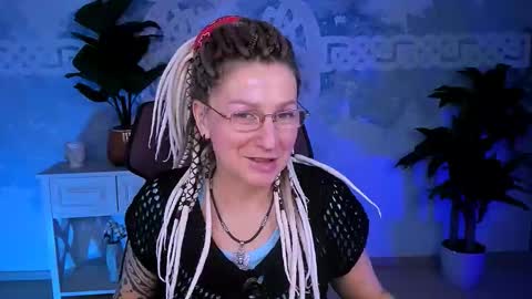 Frida Tander online show from December 2025 05:12:02 AM