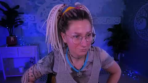 Frida Tander online show from February 2026 09:09:02 AM