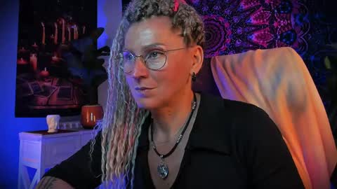 Frida Tander online show from June 2026 05:36:02 AM