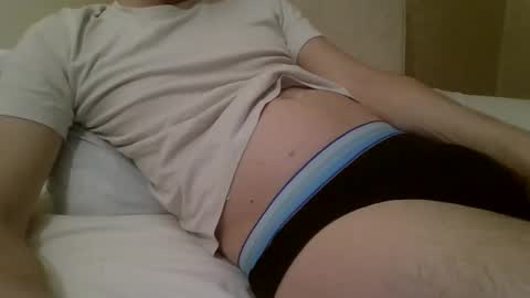 friendly_frank_18 online show from April 2026 10:42:02 PM