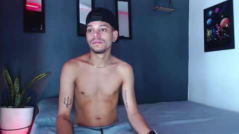 Adam y pitter online show from December 2024 12:27:01 PM