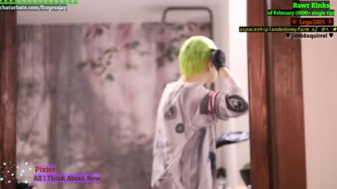   Jaywise Frogfoot  online show from February 2025 01:02:01 AM