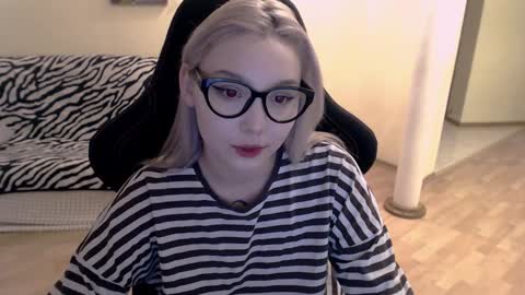 Lilith online show from December 2024 10:28:02 AM