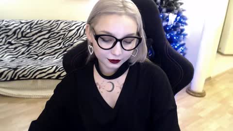 Lilith online show from December 2024 05:58:02 AM