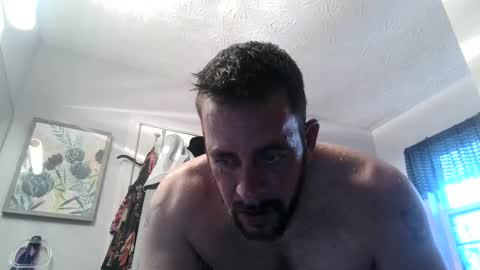 frostydhoman1221 online show from January 2025 10:09:01 PM