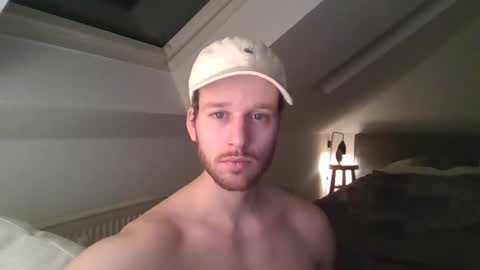 Snapshot of frozenyoga chatting on February 2025 07:29:01 PM frozenyoga online show from February 2025 07:29:01 PM