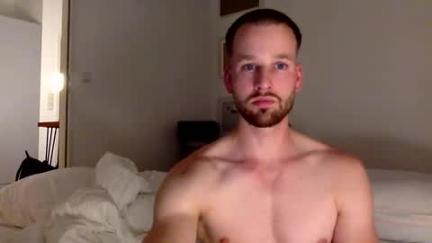 Snapshot of frozenyoga chatting on September 2025 12:02:02 AM frozenyoga online show from September 2025 12:02:02 AM