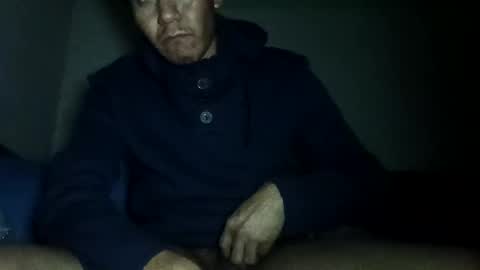 FrozzeMan95 online show from January 2026 05:33:02 AM