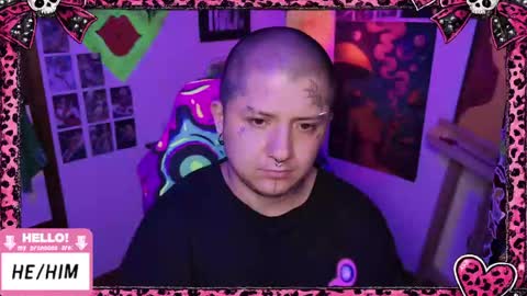 Snapshot of ftmbiggestclit chatting on April 2026 04:01:01 AM Kevin online show from April 2026 04:01:01 AM