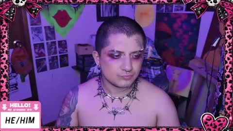 Snapshot of ftmbiggestclit chatting on May 2026 05:01:02 AM Kevin online show from May 2026 05:01:02 AM