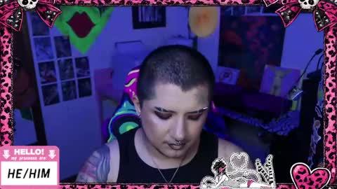 Snapshot of ftmbiggestclit chatting on May 2026 04:42:02 AM Kevin online show from May 2026 04:42:02 AM