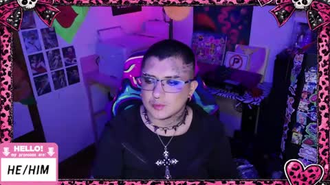 Snapshot of ftmbiggestclit chatting on May 2026 04:32:01 AM Kevin online show from May 2026 04:32:01 AM
