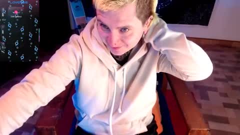 Snapshot of ftmblueyes chatting on January 2025 12:28:02 PM HEHIM online show from January 2025 12:28:02 PM