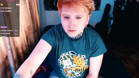 Snapshot of ftmblueyes chatting on November 2025 06:42:02 PM HEHIM online show from November 2025 06:42:02 PM