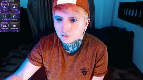 Snapshot of ftmblueyes chatting on November 2025 02:32:01 AM HEHIM online show from November 2025 02:32:01 AM