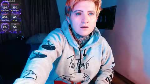 Snapshot of ftmblueyes chatting on November 2025 03:56:01 AM HEHIM online show from November 2025 03:56:01 AM