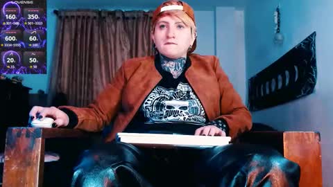 Snapshot of ftmblueyes chatting on November 2025 09:29:02 PM HEHIM online show from November 2025 09:29:02 PM