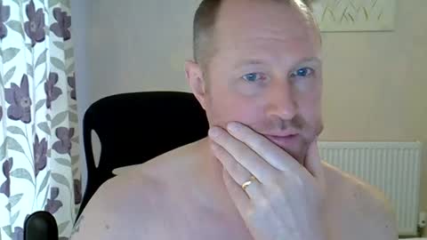 Snapshot of fuck_buddy_uk chatting on June 2026 07:44:01 AM Fuck Buddy UK online show from June 2026 07:44:01 AM