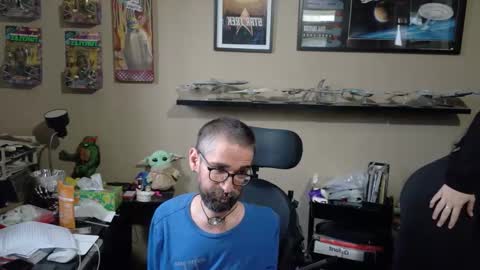 fuck_i_dunno online show from April 2026 11:16:02 PM