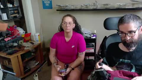 fuck_i_dunno online show from May 2026 05:17:02 PM