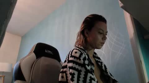 La online show from October 2025 06:01:02 AM