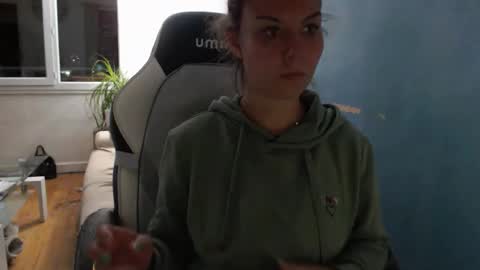 La online show from October 2025 07:38:01 PM