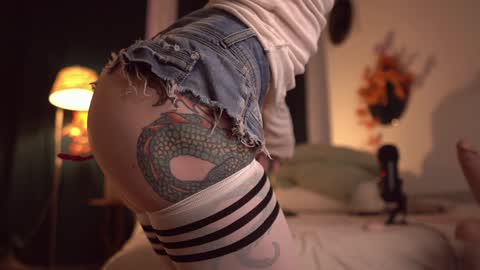 Eva         all my links   online show from November 2025 01:22:01 PM