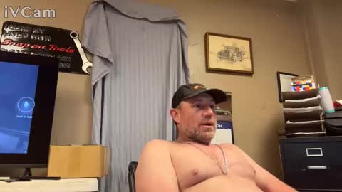 Snapshot of fuckitall44 chatting on March 2026 06:39:01 AM fuckitall44 online show from March 2026 06:39:01 AM